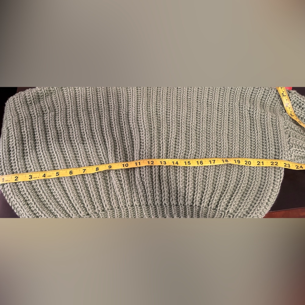 Handmade short sweater - Picture 4 of 6